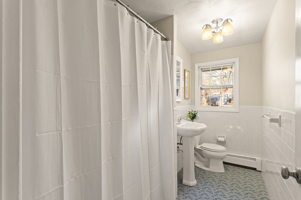 3 Fisher Road Chelmsford, MA 01824 - Photo 14 of 23