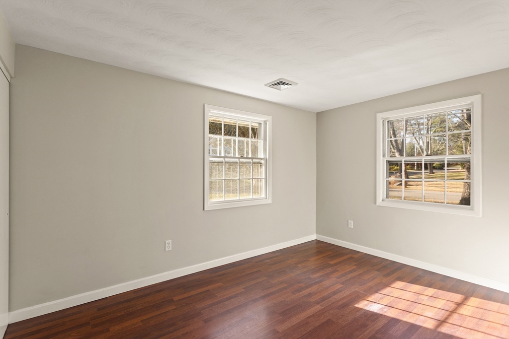 3 Fisher Road Chelmsford, MA 01824 - Photo 15 of 23