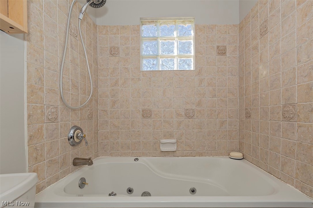 5970 Edgewood Road Cleveland, OH 44124 - Photo 19 of 34