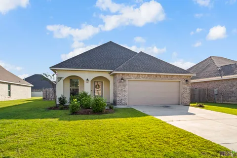 $250,000 | 23386 Odette Avenue, Denham Springs, LA 70726