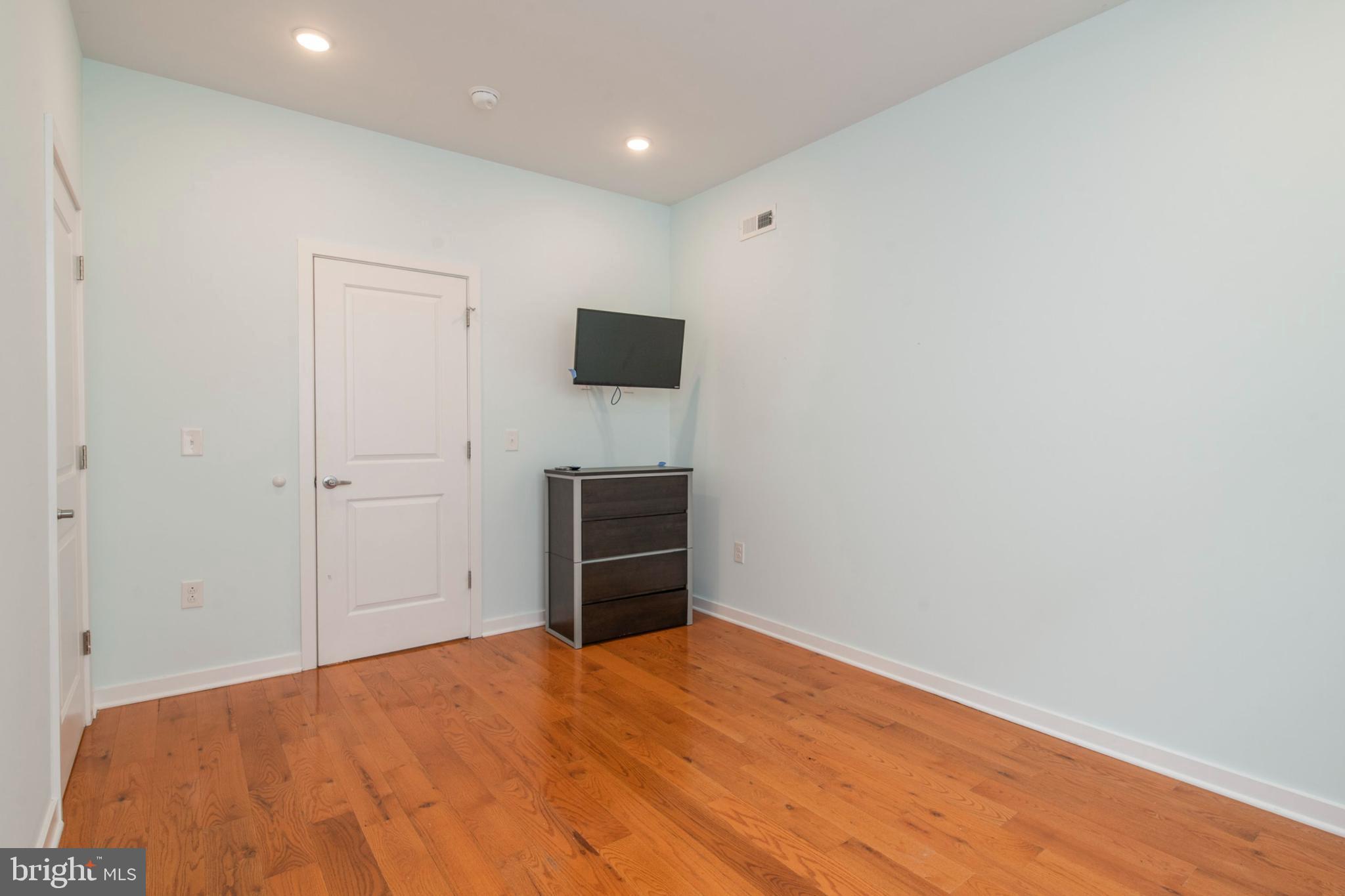 1517 West Seybert Street, Unit 2 Philadelphia, PA 19121 - Photo 16 of 37