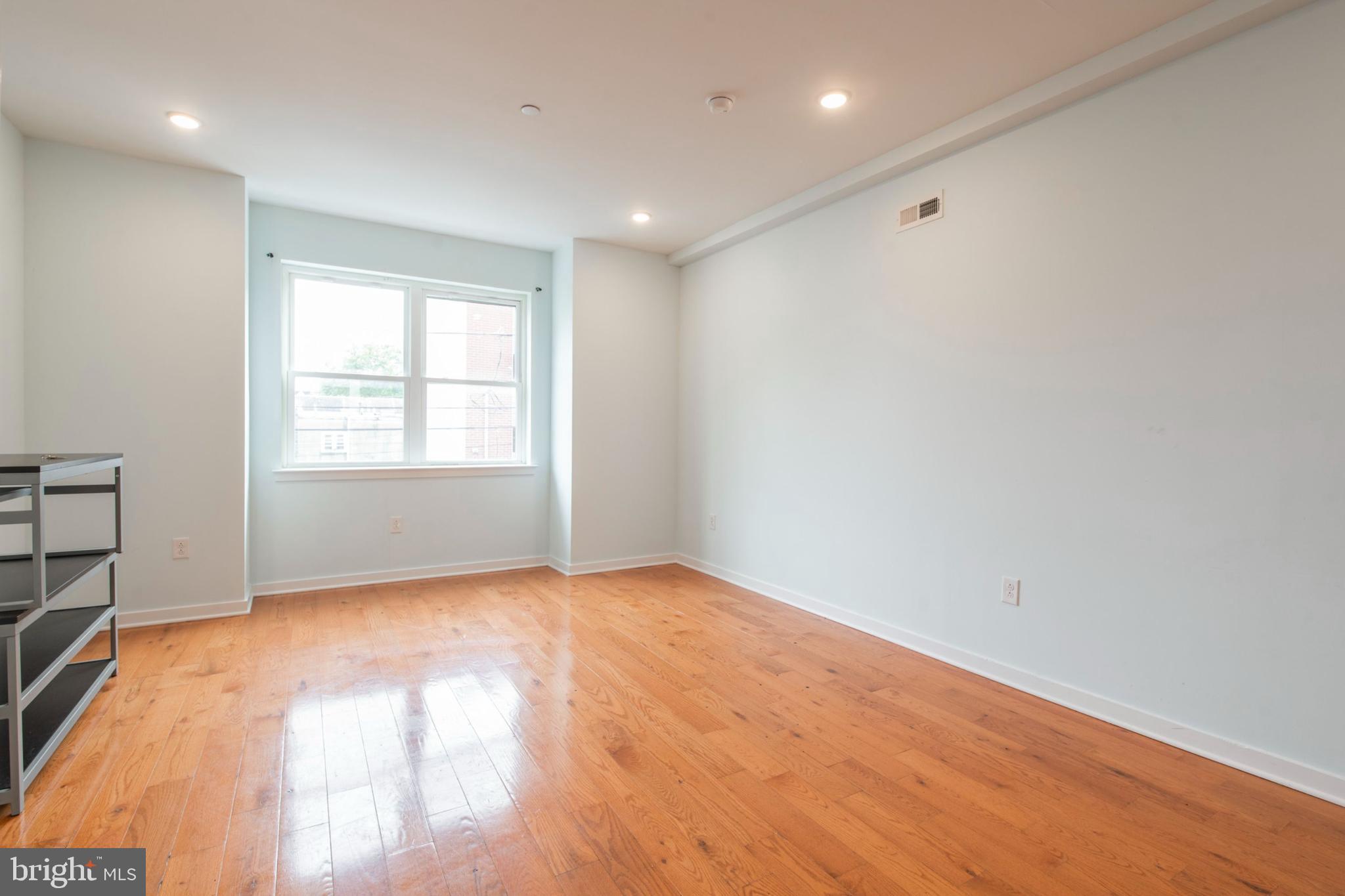 1517 West Seybert Street, Unit 2 Philadelphia, PA 19121 - Photo 25 of 37