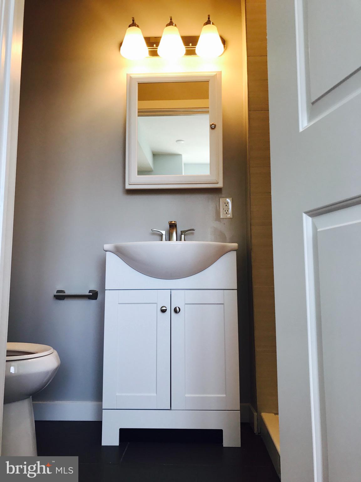 1517 West Seybert Street, Unit 2 Philadelphia, PA 19121 - Photo 32 of 37