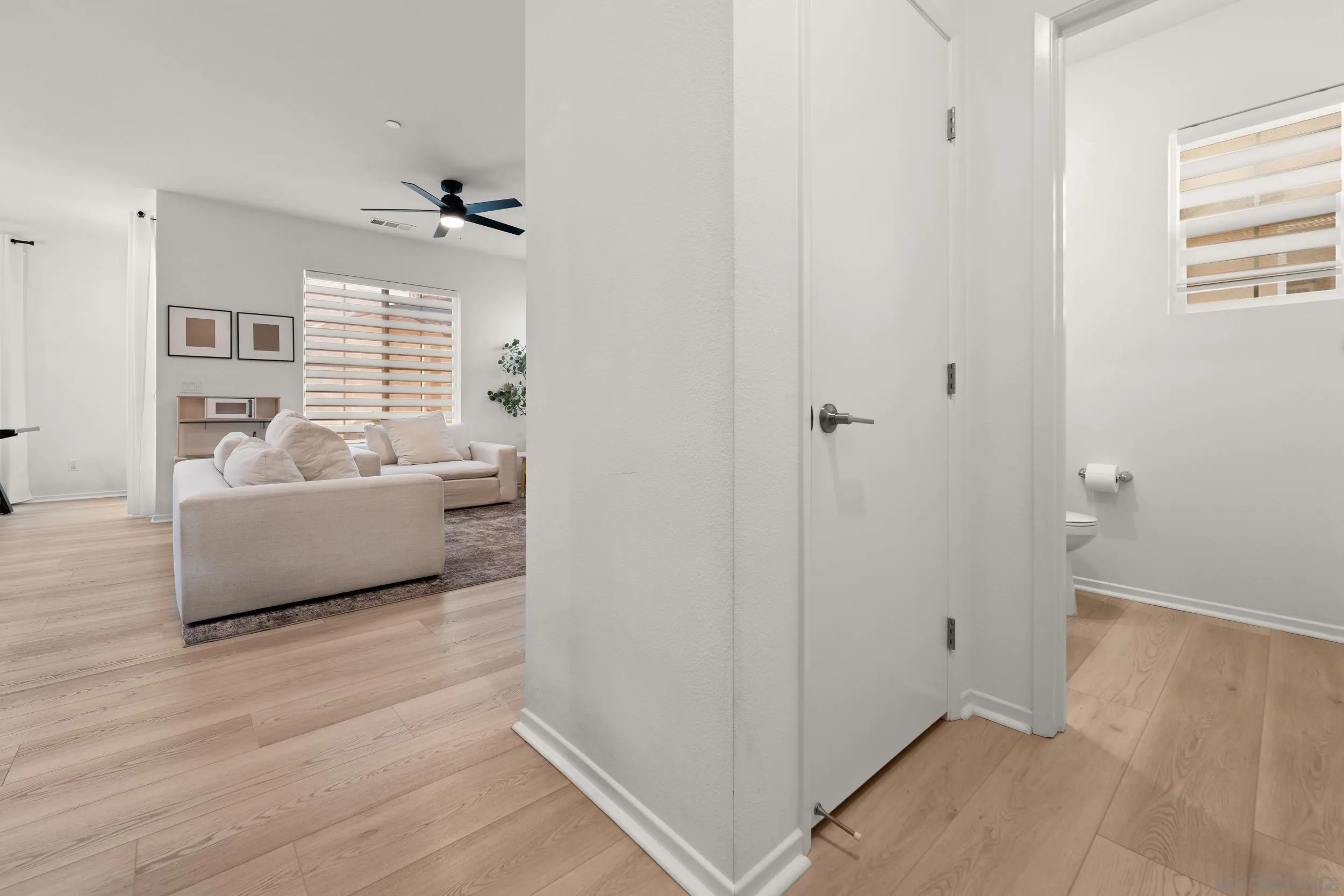 232 Perennial Place Fallbrook, CA 92028 - Photo 15 of 49 a living room with furniture and a window