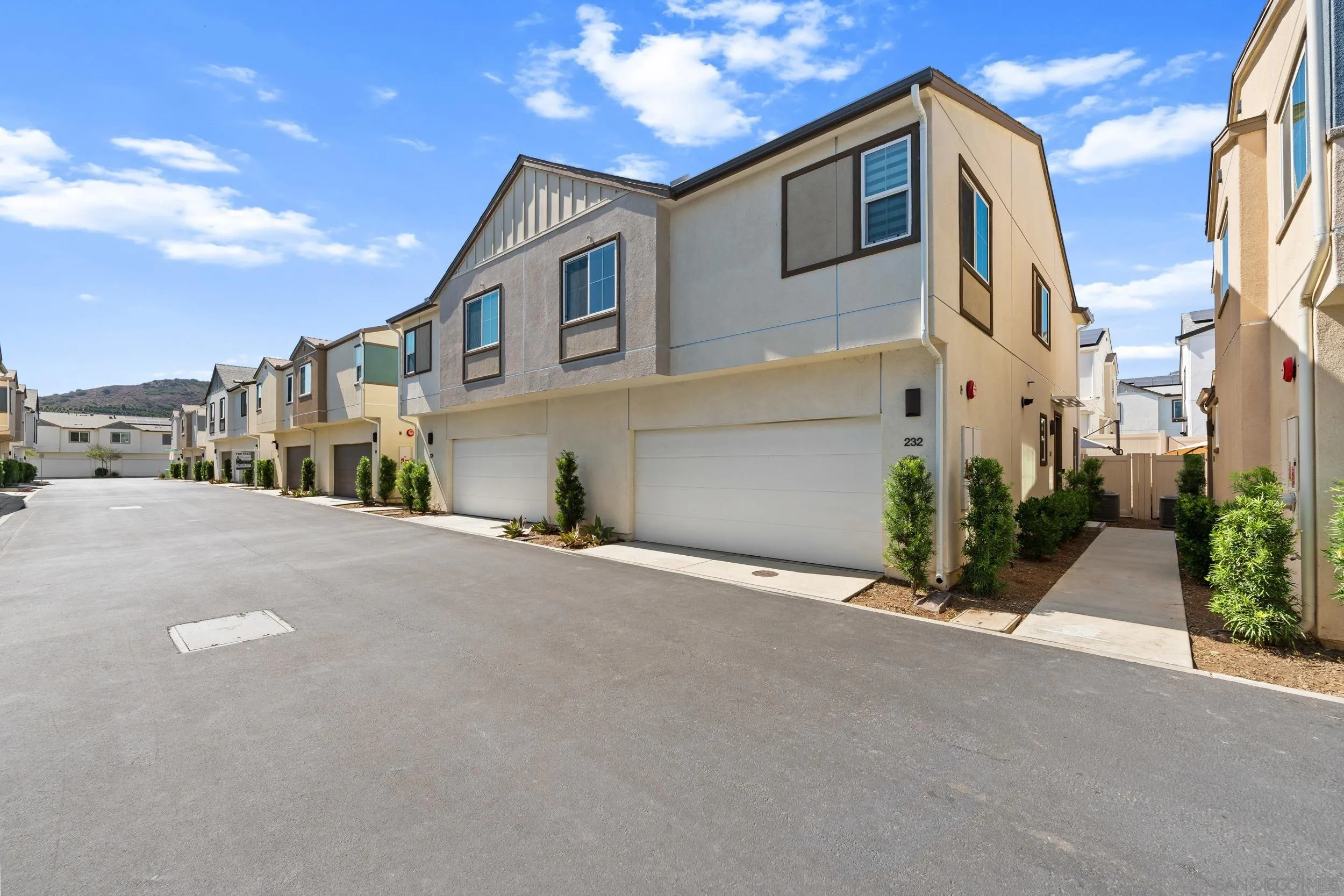 232 Perennial Place Fallbrook, CA 92028 - Photo 40 of 49 a view of a house with a street