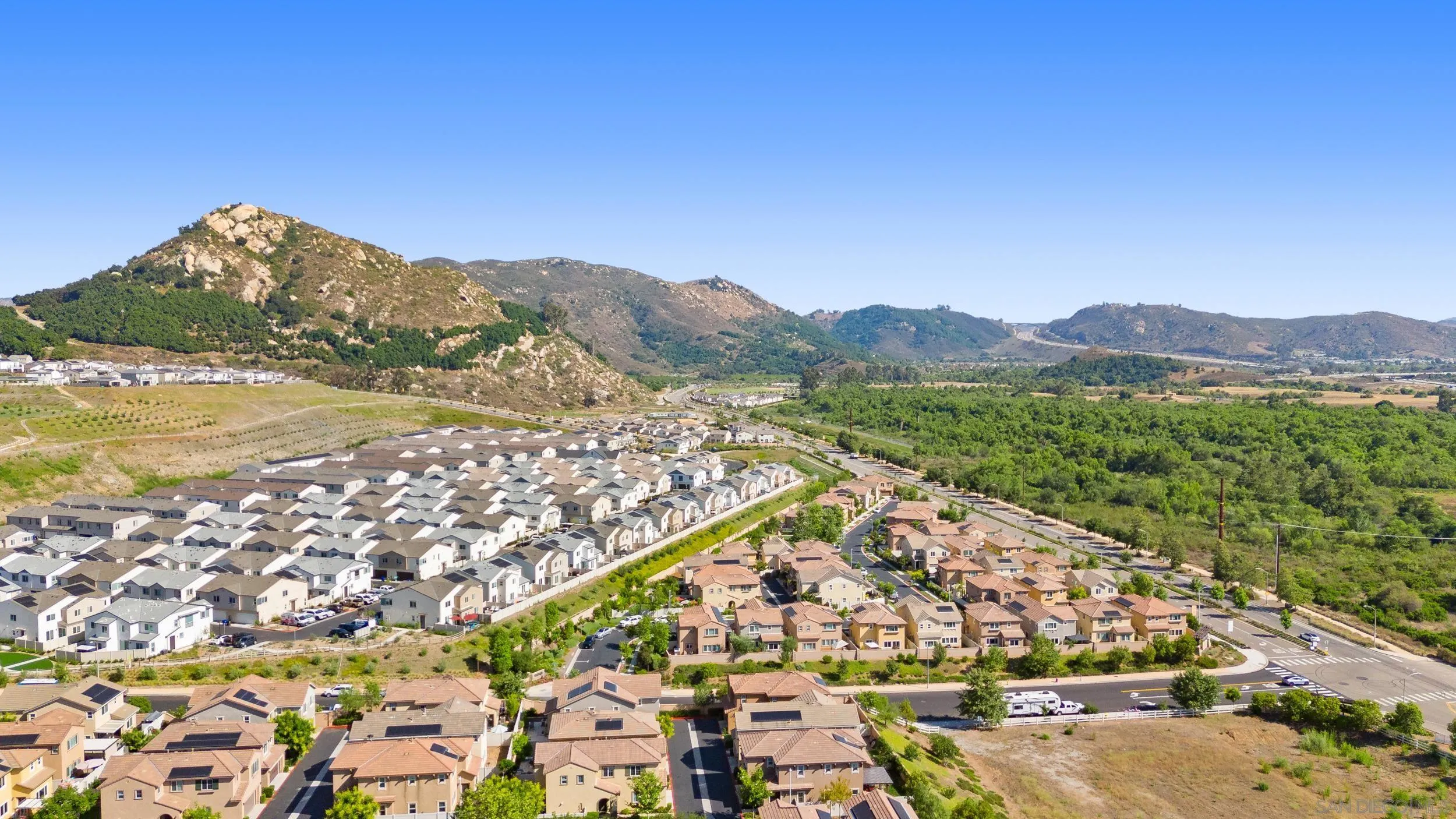 232 Perennial Place Fallbrook, CA 92028 - Photo 45 of 49 a view of ocean with a mountain