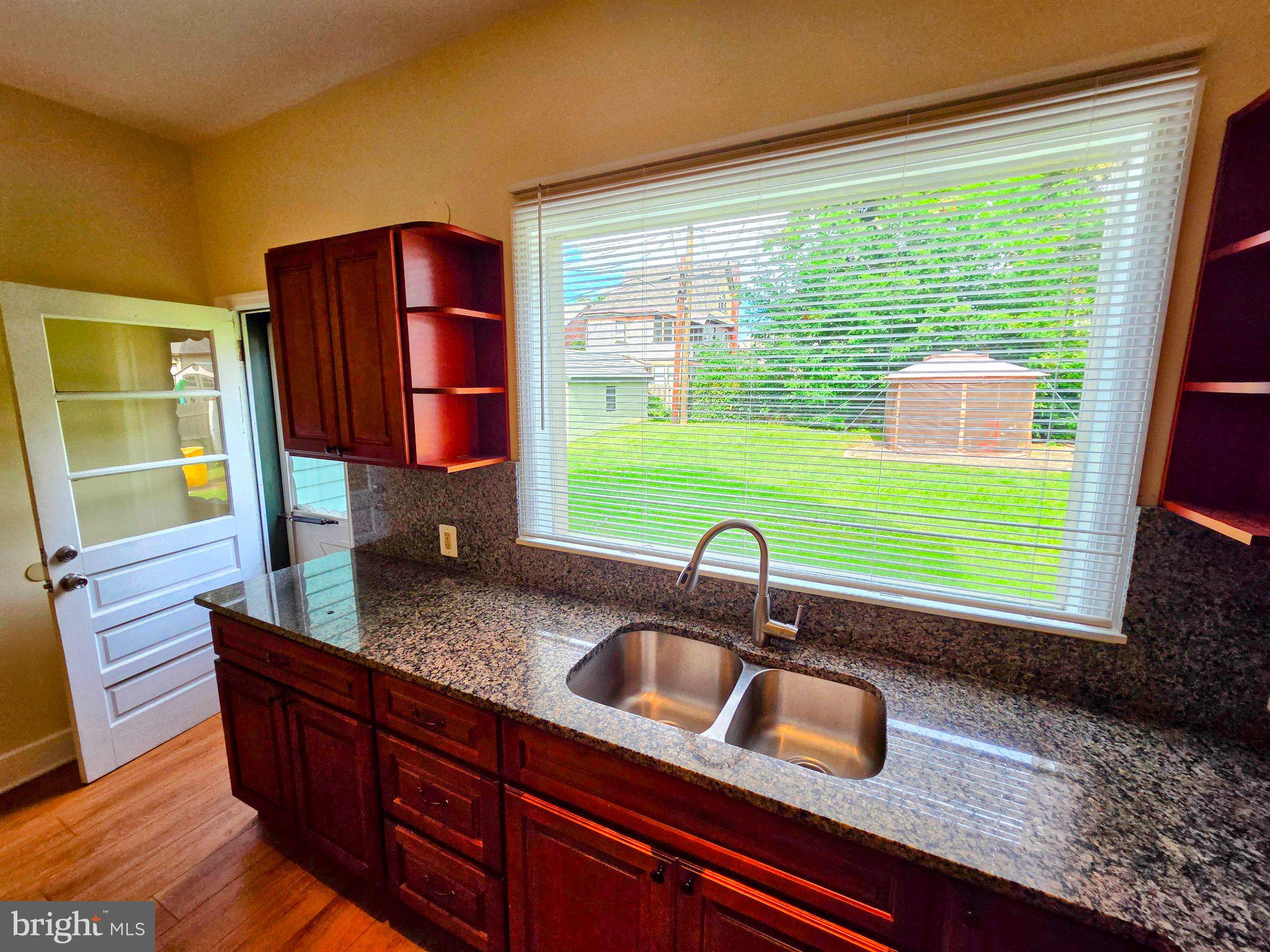912 Riverside Avenue, Unit 1 Trenton, NJ 08618 - Photo 9 of 24 Gallery Image 9