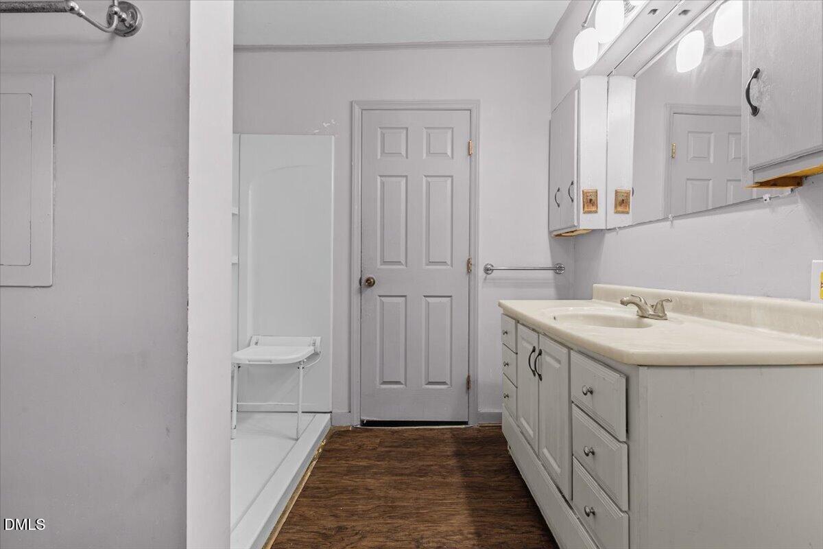 206 West Garner Road Garner, NC 27529 - Photo 13 of 32 14-206 W Garner Rd