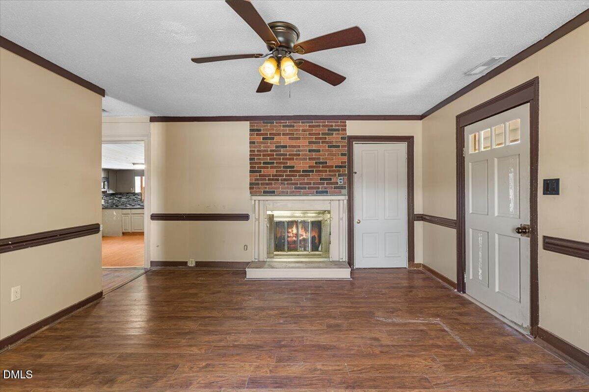 206 West Garner Road Garner, NC 27529 - Photo 15 of 32 16-206 W Garner Rd