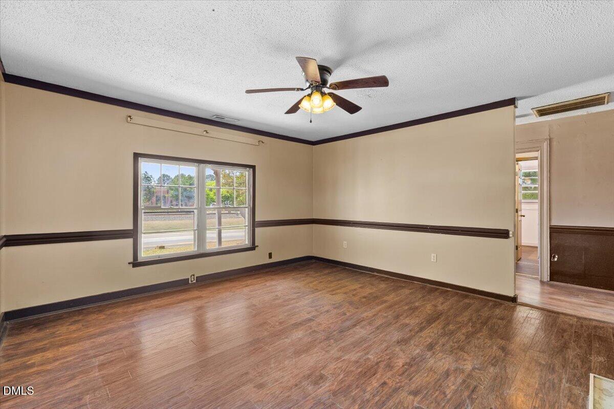 206 West Garner Road Garner, NC 27529 - Photo 16 of 32 17-206 W Garner Rd