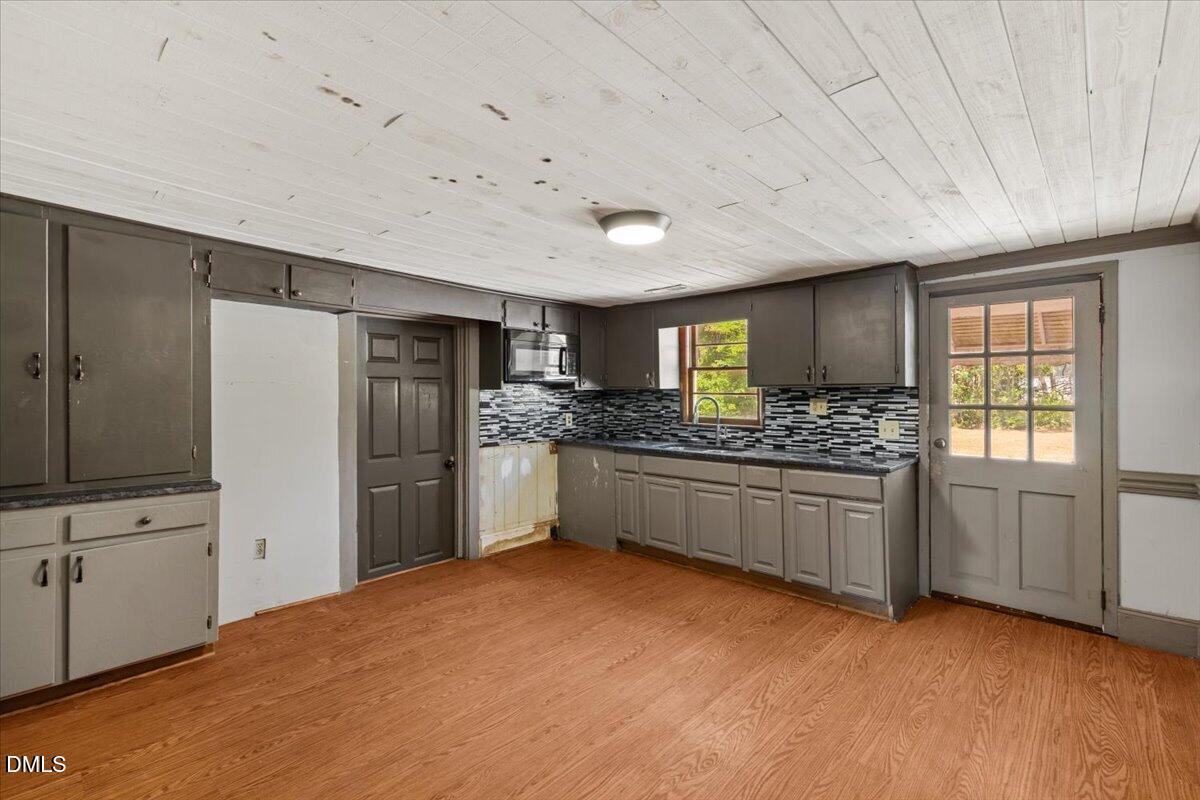 206 West Garner Road Garner, NC 27529 - Photo 17 of 32 18-206 W Garner Rd
