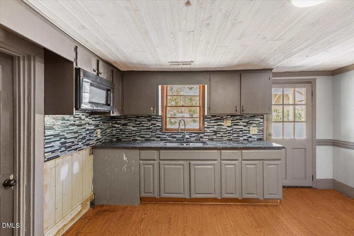 206 West Garner Road Garner, NC 27529 - Photo 18 of 32 21-206 W Garner Rd