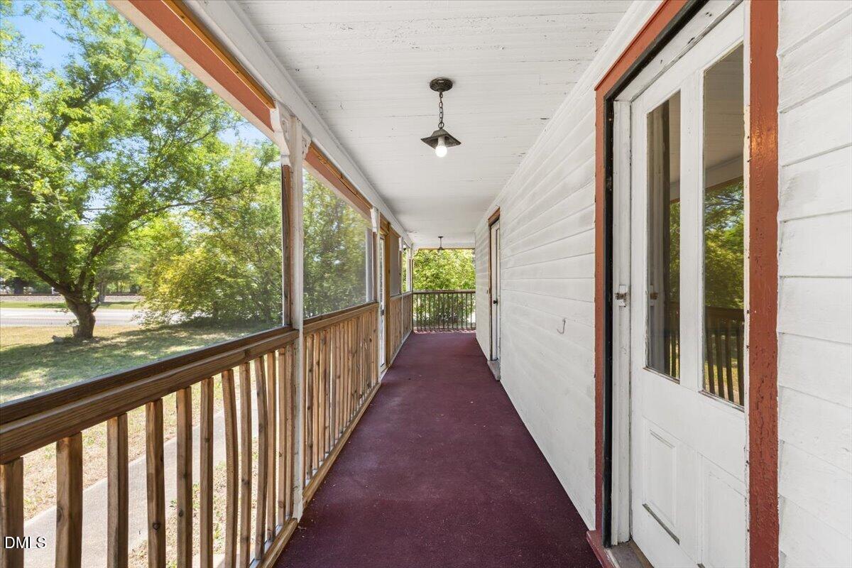 206 West Garner Road Garner, NC 27529 - Photo 5 of 32 4.2
