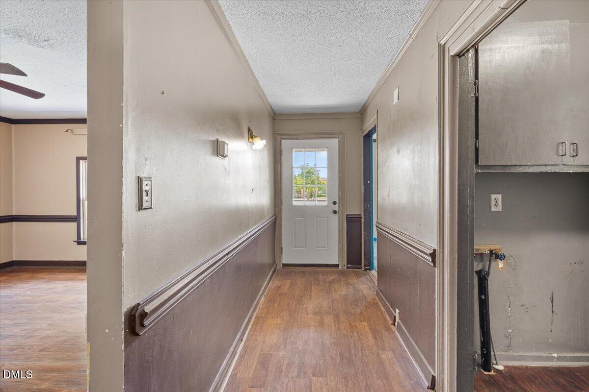 206 West Garner Road Garner, NC 27529 - Photo 10 of 32 09-206 W Garner Rd