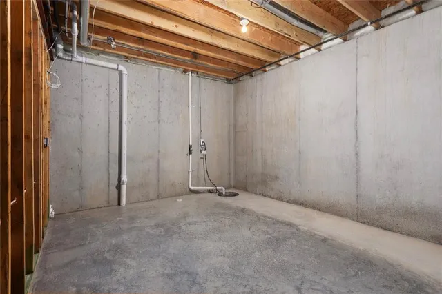 $599,950 | 13458 West 179th Terrace, Overland Park, KS 66013