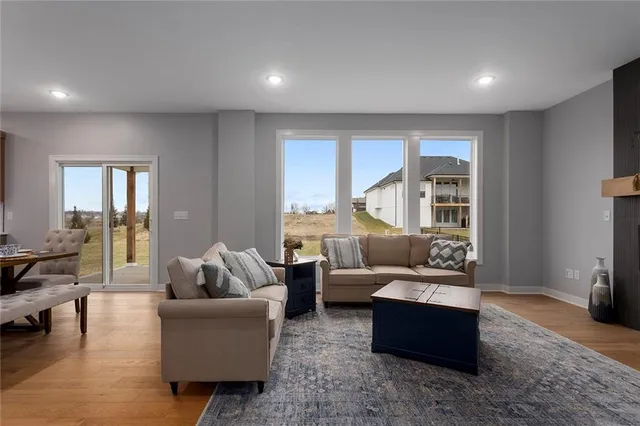 $599,950 | 13458 West 179th Terrace, Overland Park, KS 66013