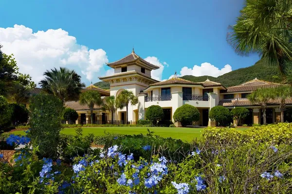 $459,900 | 1435 Emerald Dunes Drive, Sun City Center, FL 33573