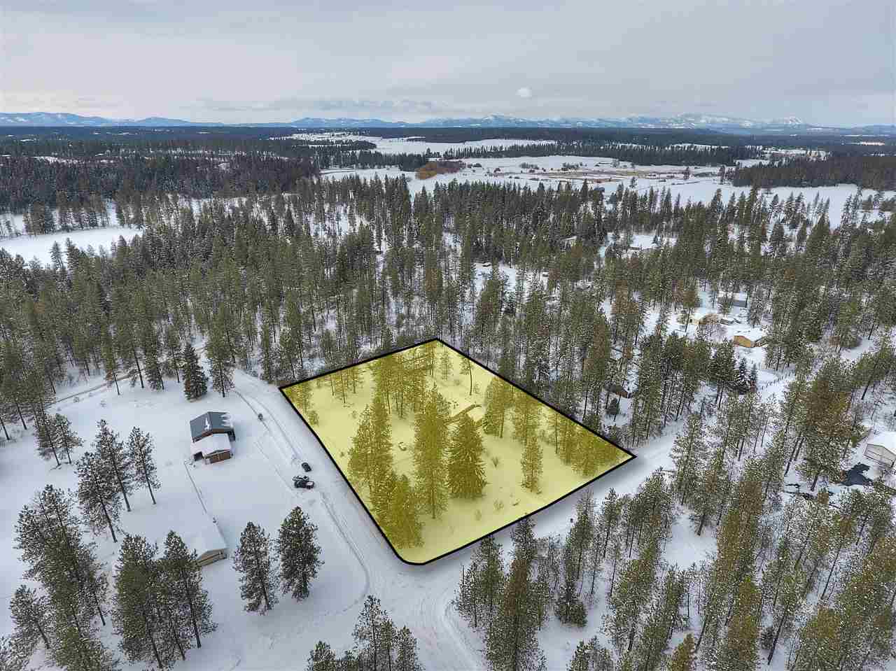 28111 North Piney Ridge Road Chattaroy, WA 99003 - Photo 17 of 20 Gallery Image 17