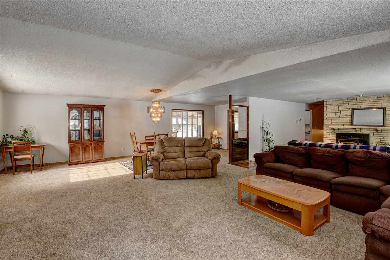 28111 North Piney Ridge Road Chattaroy, WA 99003 - Photo 3 of 20 Gallery Image 3