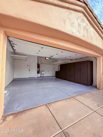 a view of a garage