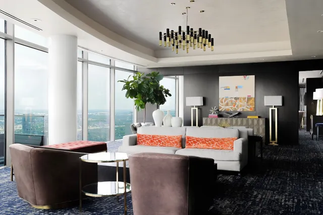 $975,000 | 200 Congress Avenue, Unit 33BB, Austin, TX 78701