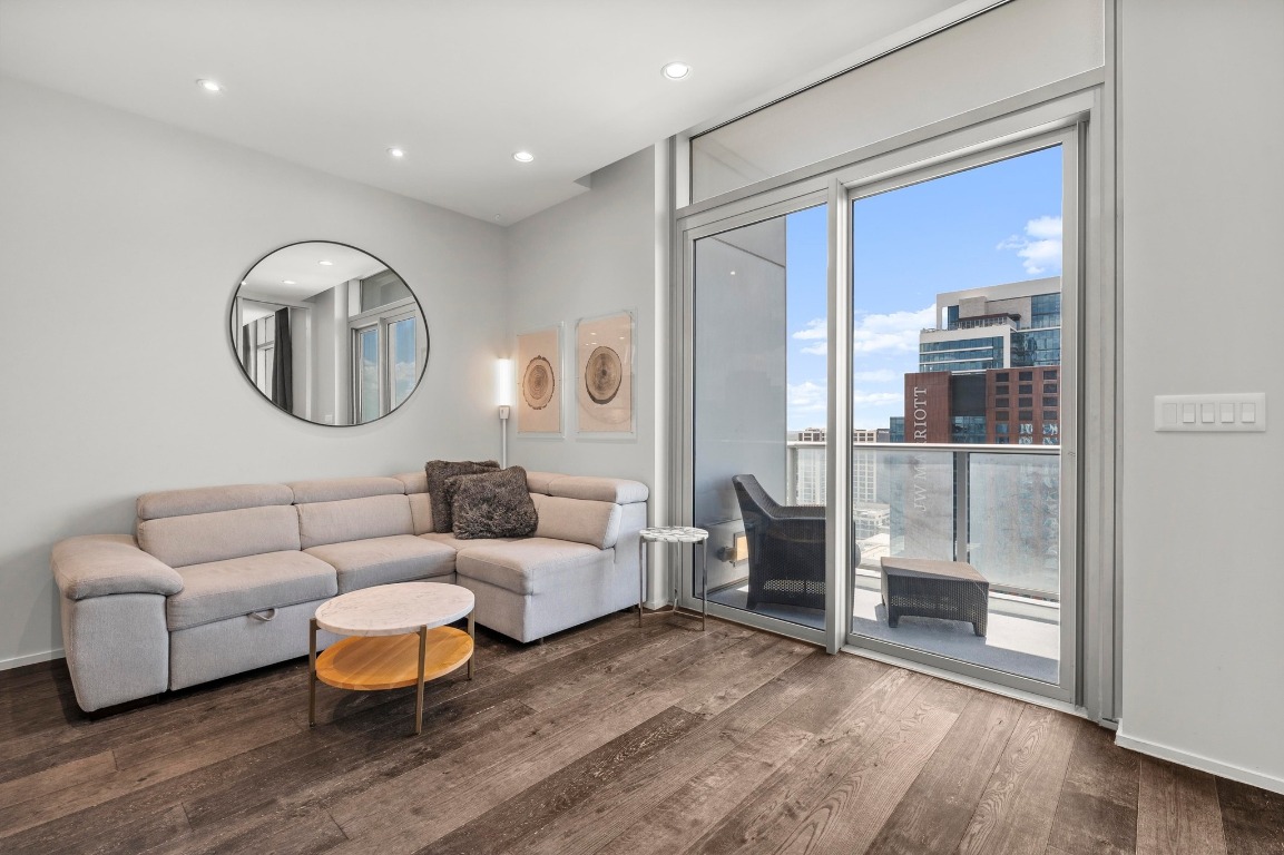 200 Congress Avenue, Unit 33BB Austin, TX 78701 - Photo 5 of 35