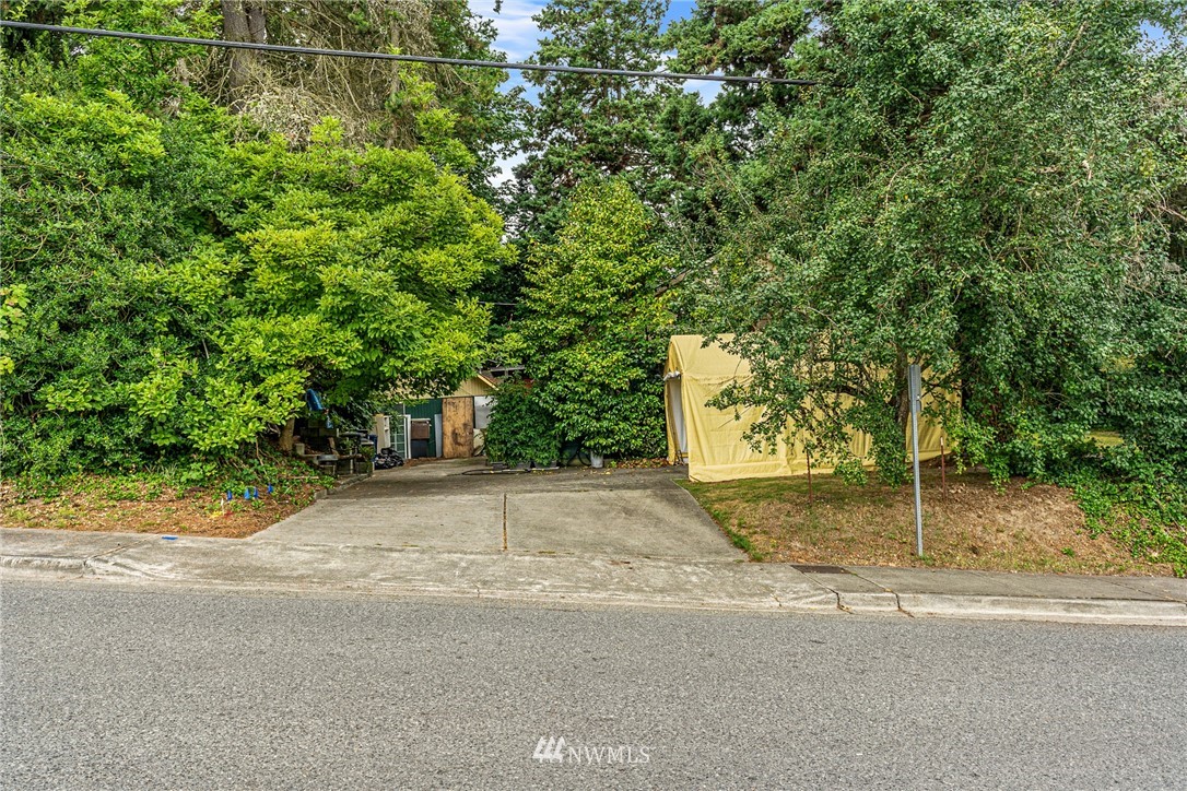 10133 West Riverside Drive Bothell, WA 98011 - Photo 14 of 25