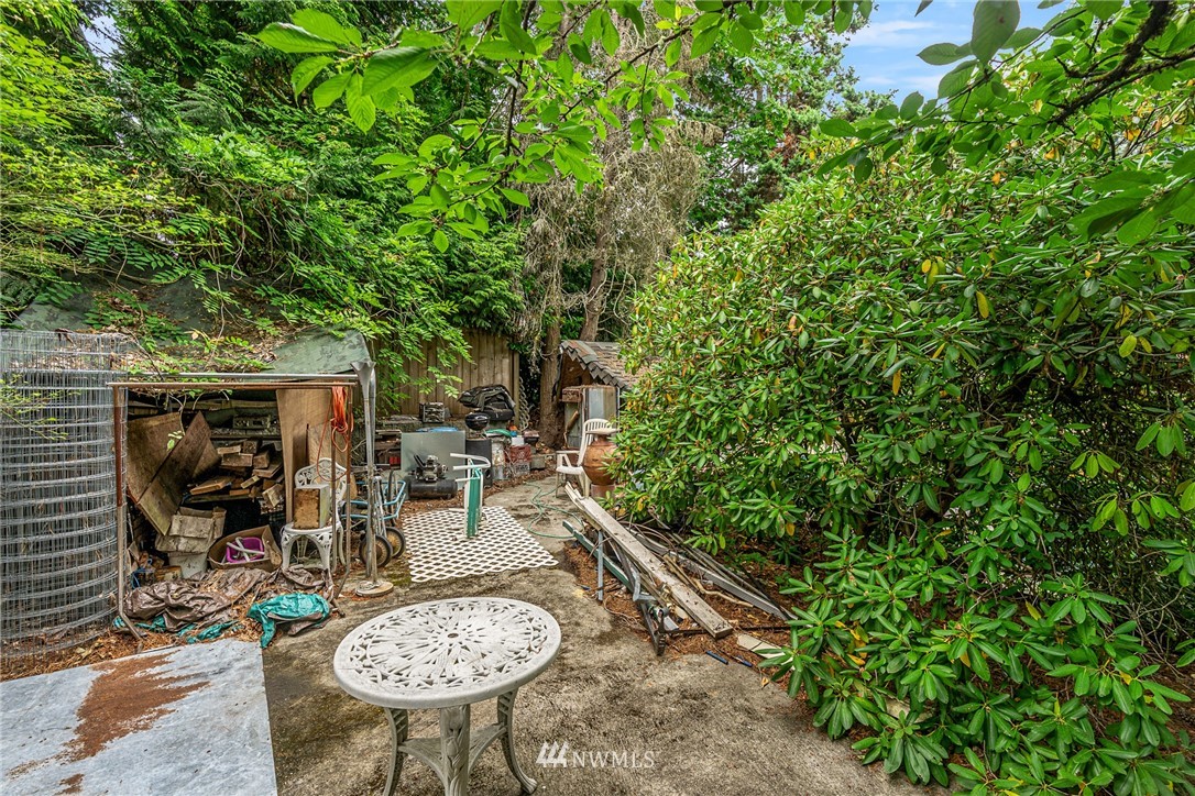 10133 West Riverside Drive Bothell, WA 98011 - Photo 4 of 25