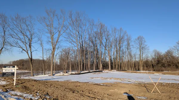 $209,900 | W184-n5194 W184-n5194 Sunrise Lane, Unit LT81, Menomonee Falls, WI 53051