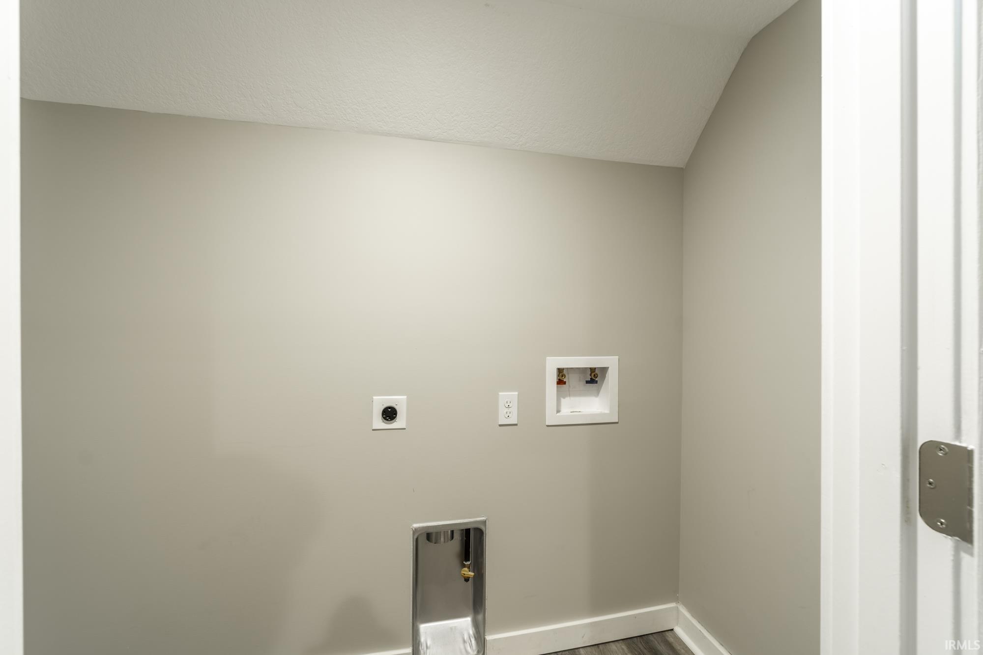 6808 Forest View Drive Fort Wayne, IN 46815 - Photo 32 of 36