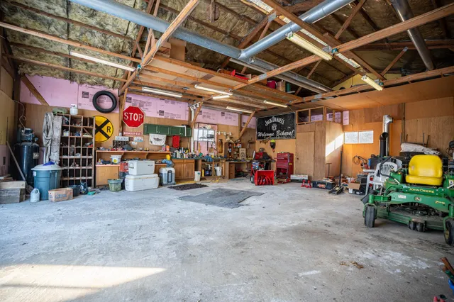 $465,000 | 9304 Ellis Road, Fenton, IL 61251