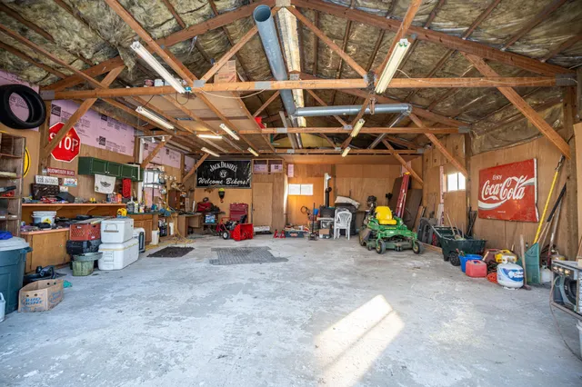 $465,000 | 9304 Ellis Road, Fenton, IL 61251