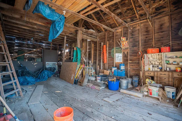 $465,000 | 9304 Ellis Road, Fenton, IL 61251