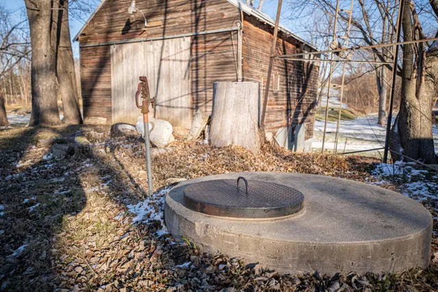 $465,000 | 9304 Ellis Road, Fenton, IL 61251