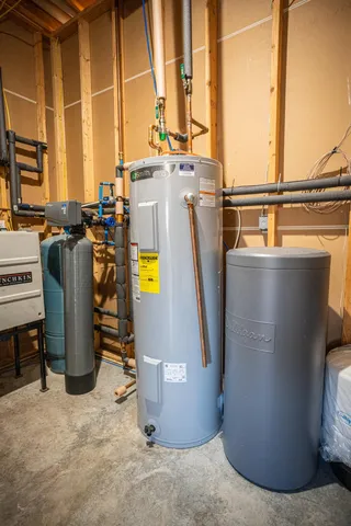 $465,000 | 9304 Ellis Road, Fenton, IL 61251