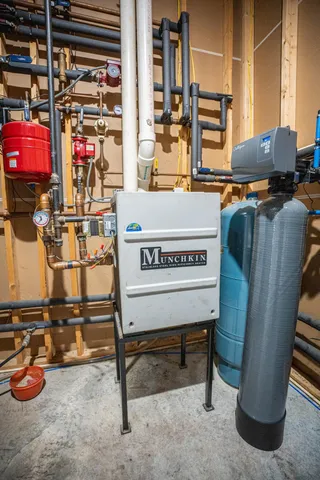 $465,000 | 9304 Ellis Road, Fenton, IL 61251