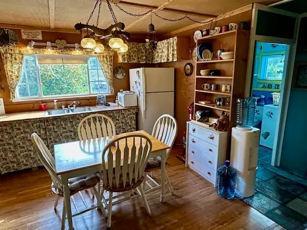 $160,000 | 3755 Gee Hill Road, Royalton, VT 05068