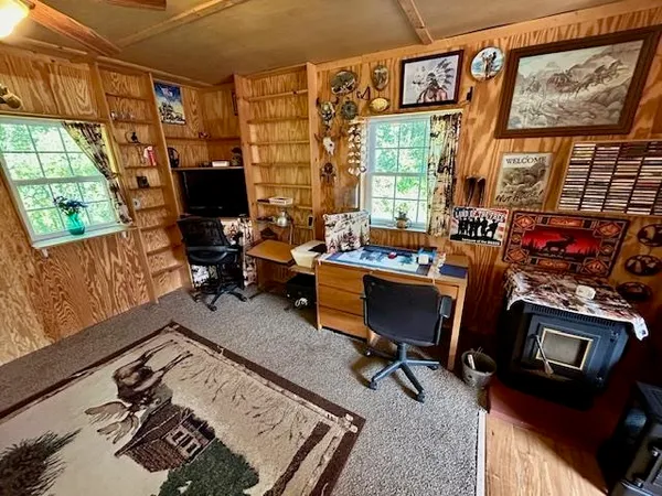 $160,000 | 3755 Gee Hill Road, Royalton, VT 05068