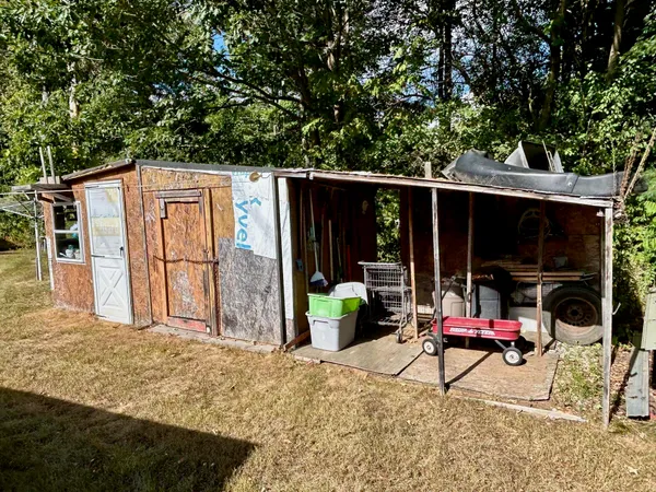 $160,000 | 3755 Gee Hill Road, Royalton, VT 05068