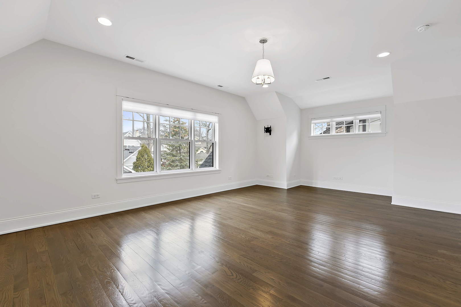 1432 Gregory Avenue Wilmette, IL 60091 - Photo 13 of 48