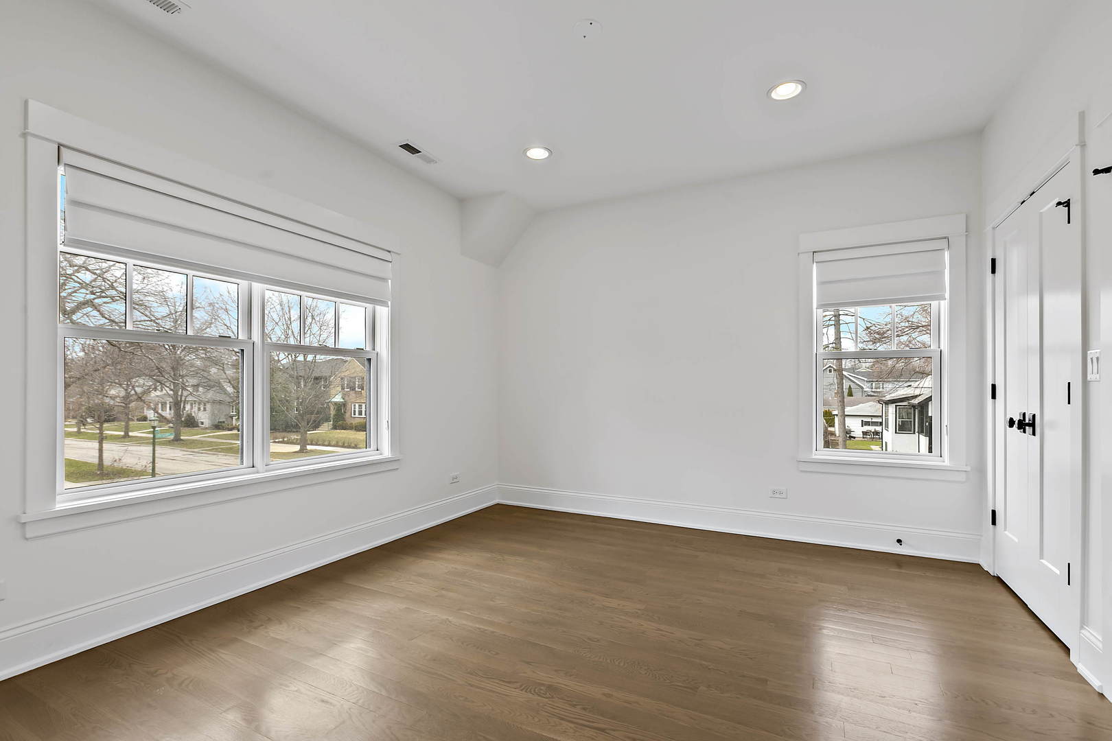 1432 Gregory Avenue Wilmette, IL 60091 - Photo 17 of 48