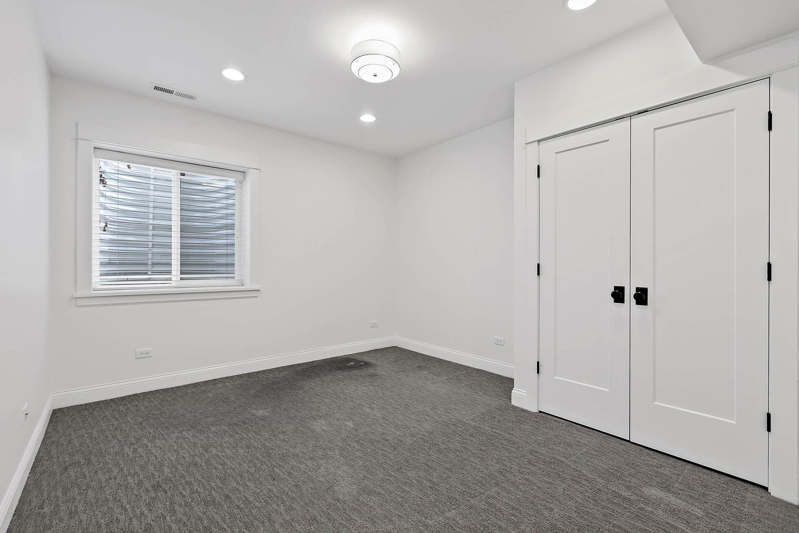 1432 Gregory Avenue Wilmette, IL 60091 - Photo 27 of 48