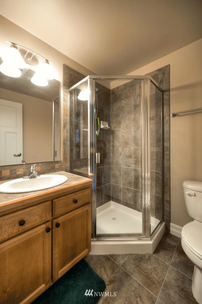 933 North 97th Street, Unit A Seattle, WA 98103 - Photo 2 of 9 Gallery Image 2