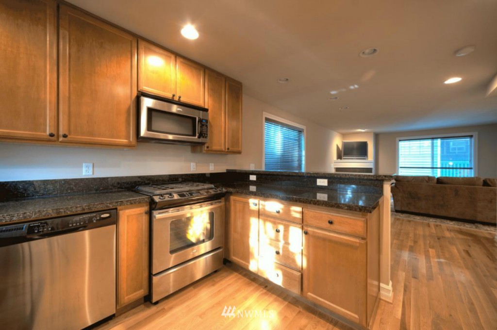 933 North 97th Street, Unit A Seattle, WA 98103 - Photo 5 of 9 Gallery Image 5