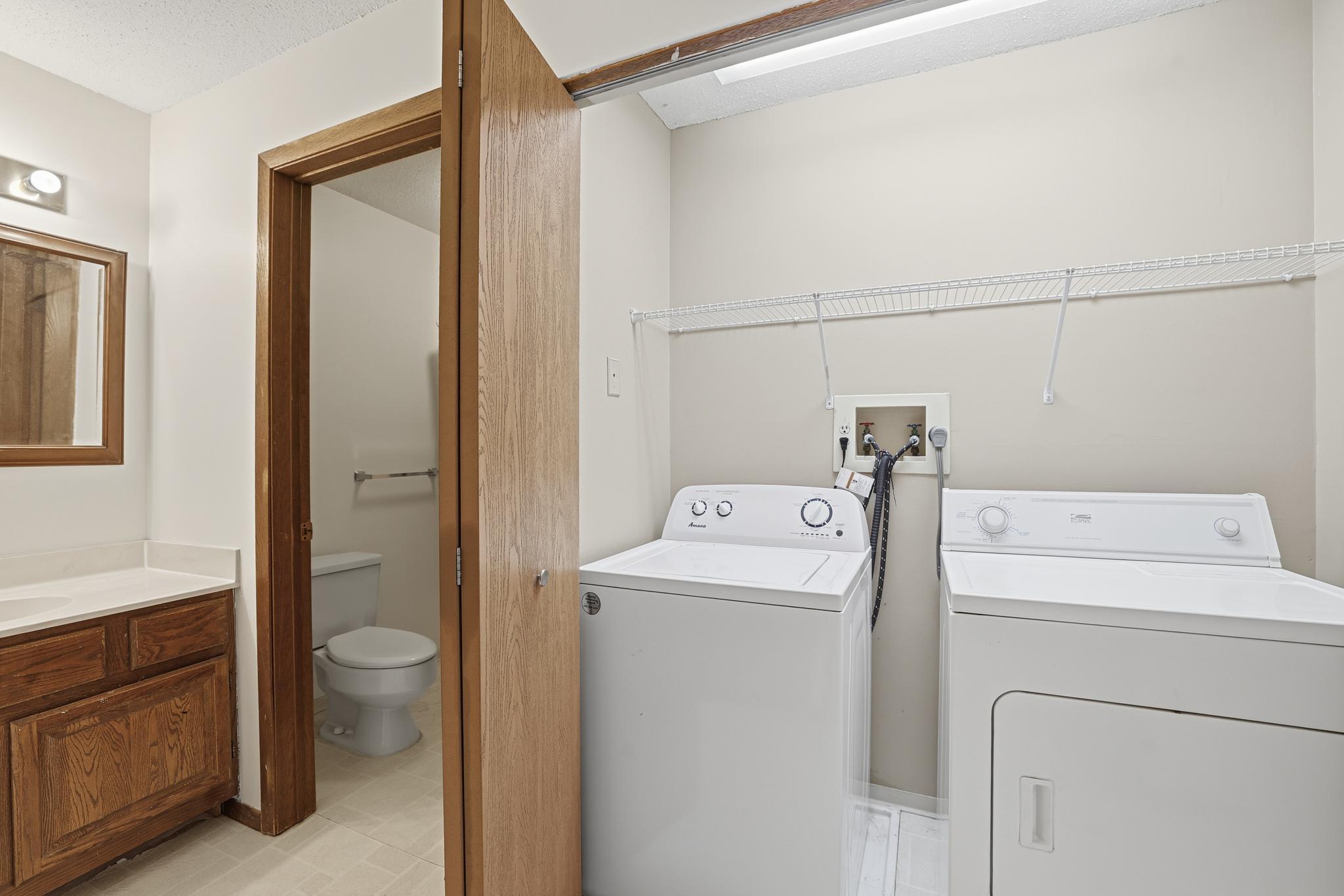 10441 Greenbrier Road, Unit 120 Minnetonka, MN 55305 - Photo 8 of 22