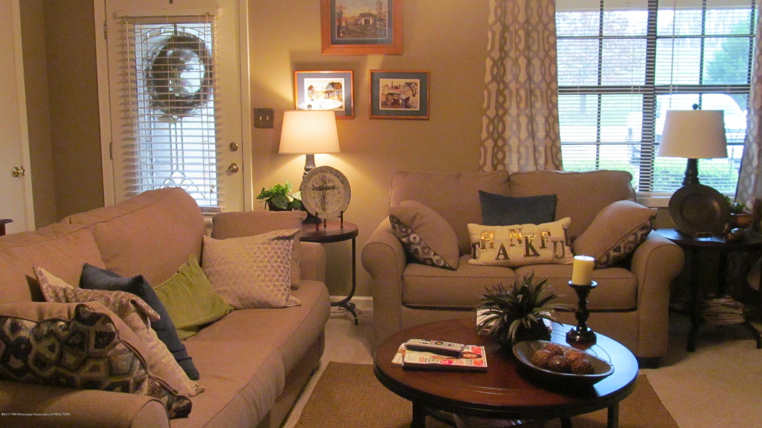 2355 Grant Road Batesville, MS 38606 - Photo 3 of 12 IMG_2477