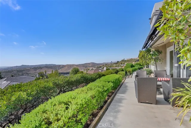 $2,695,000 | 207 Calle Rica, San Clemente, CA 92672