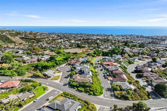 $2,695,000 | 207 Calle Rica, San Clemente, CA 92672