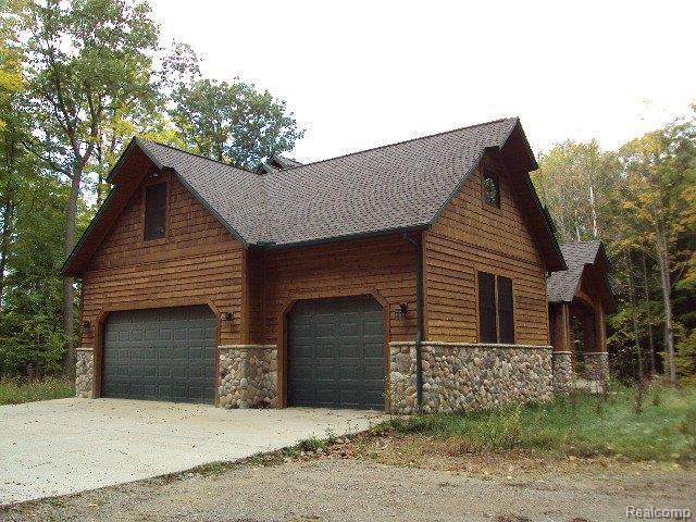 343 Rock Valley Road Metamora, MI 48455 - Photo 16 of 17 5 Garage
