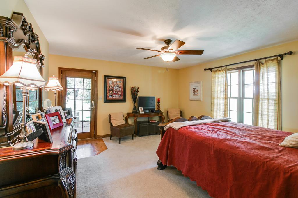 1099 Fannie Nicholson Road Chapmansboro, TN 37035 - Photo 11 of 27 Gallery Image 11